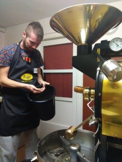 História praženia kávy.